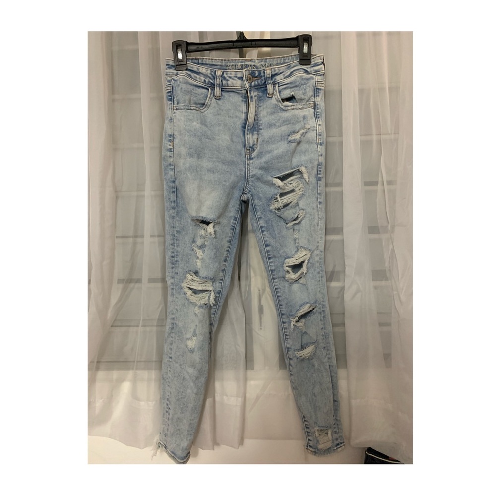 American eagle ripped jeans. Size 8 women